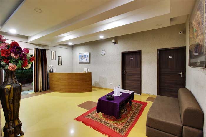 achal-resort-reception